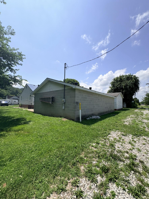 Listing Image 52
