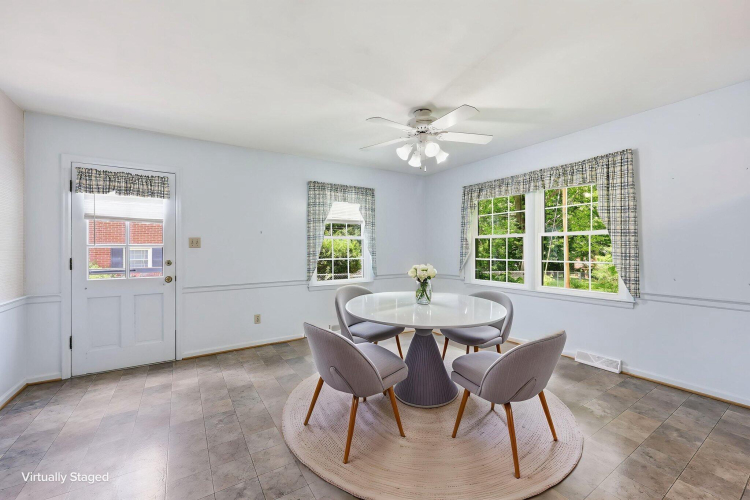 Listing Image 19