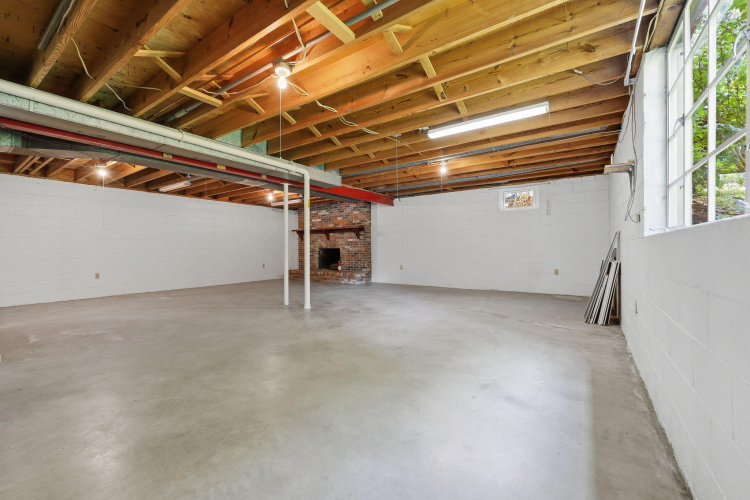 Listing Image 36