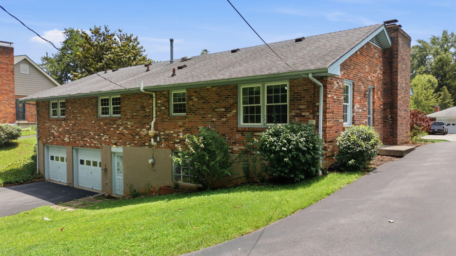 Listing Image 45