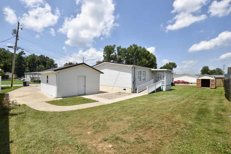 Listing Image 11