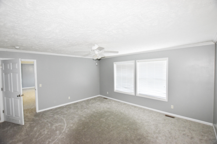Listing Image 26