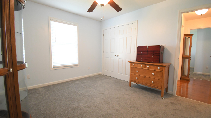 Listing Image 28