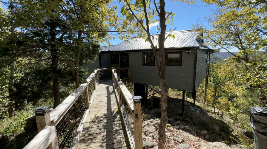 Listing Image 8