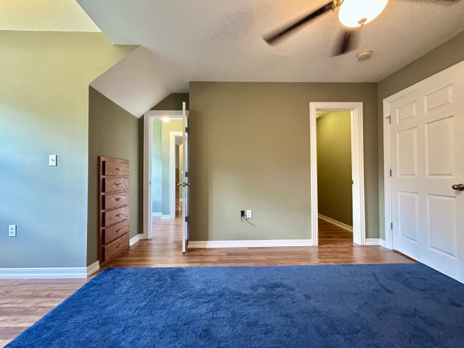 Listing Image 55