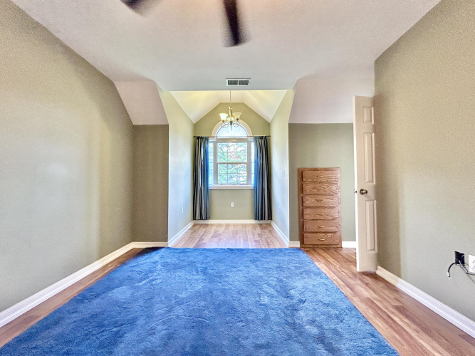 Listing Image 57