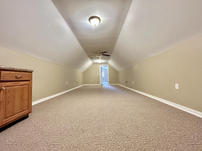 Listing Image 78