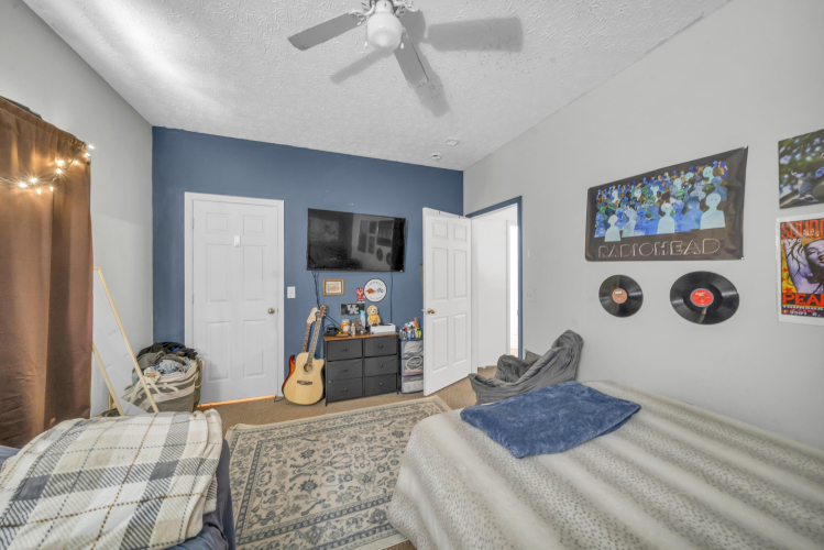 Listing Image 33