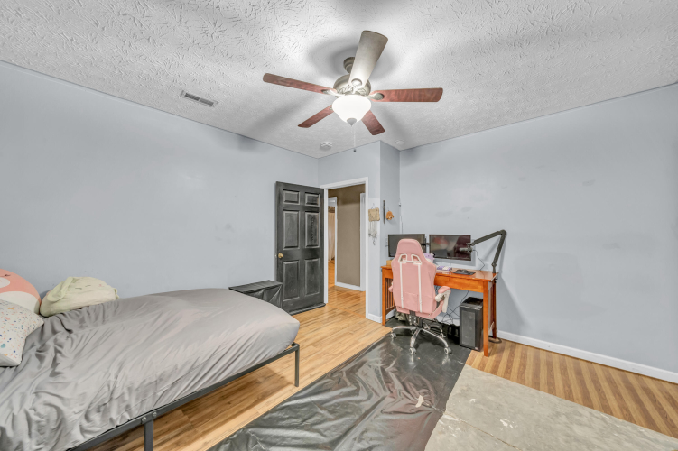 Listing Image 55
