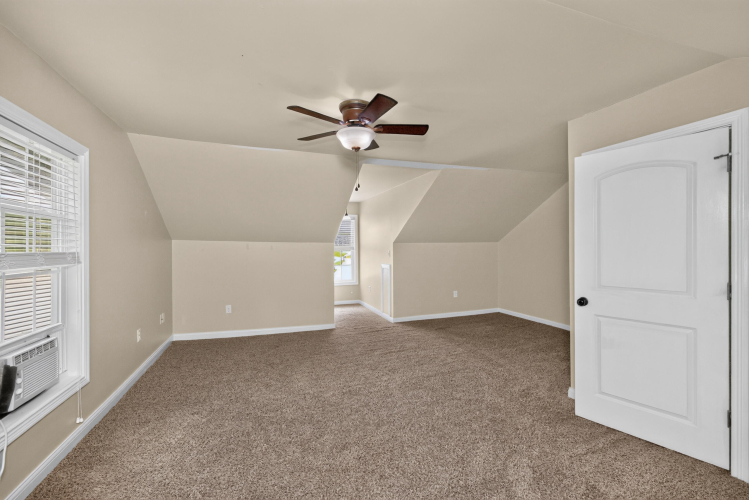 Listing Image 24