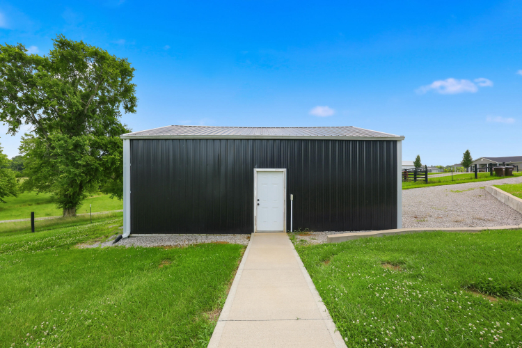 Listing Image 22
