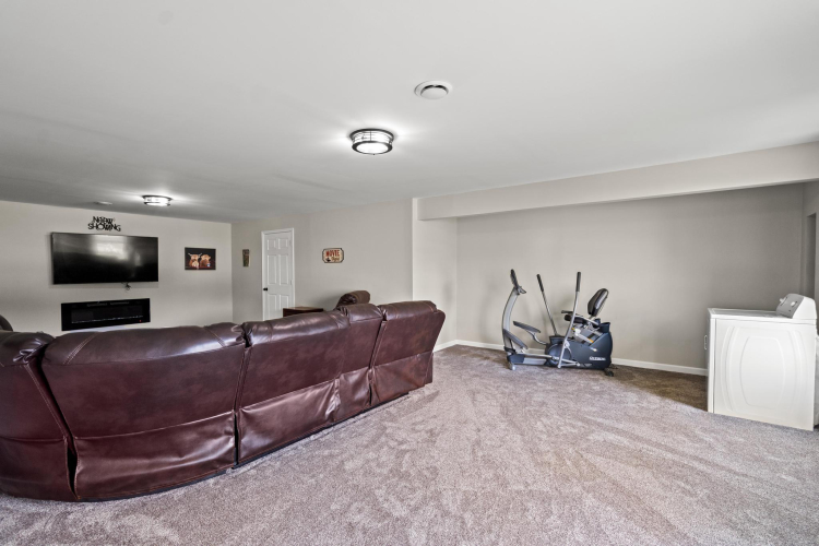 Listing Image 34