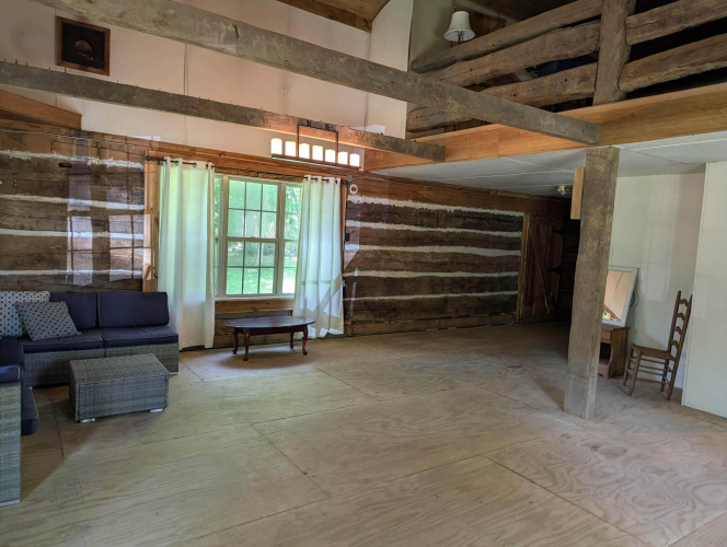 Listing Image 8