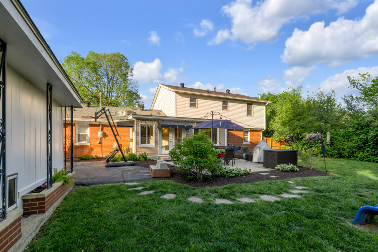 Listing Image 52