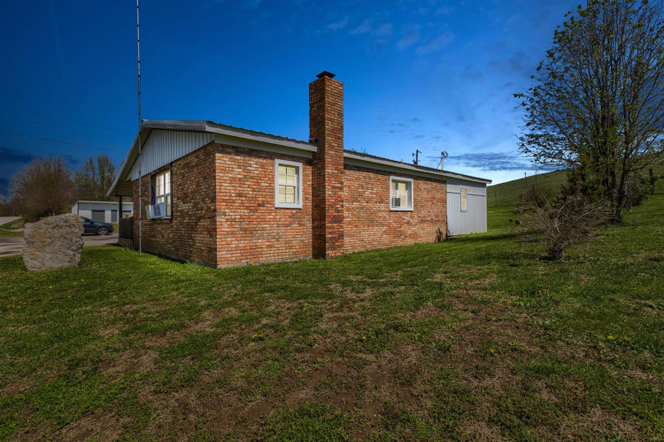 Listing Image 17