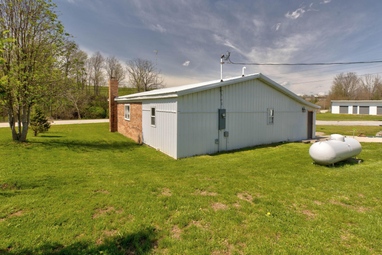 Listing Image 19