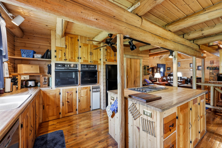Listing Image 14