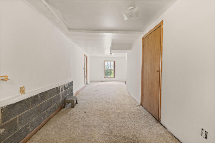 Listing Image 36