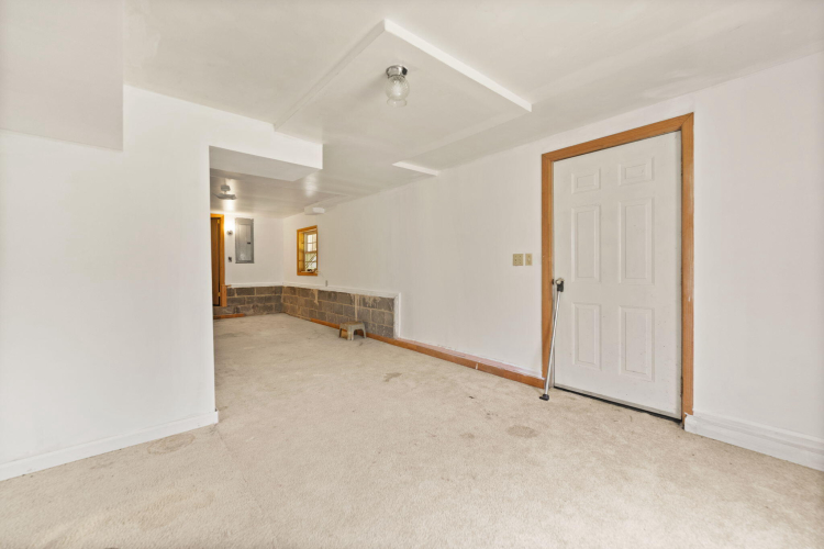 Listing Image 39