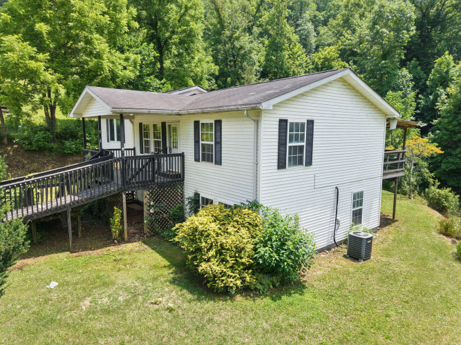 Listing Image 76
