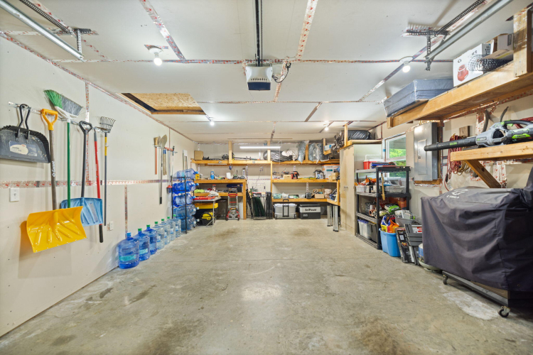 Listing Image 36