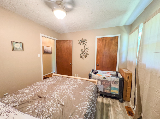 Listing Image 30