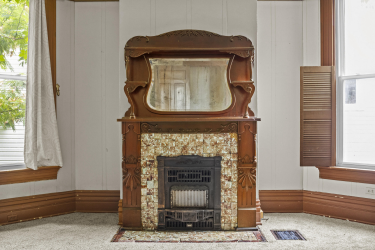 Listing Image 20