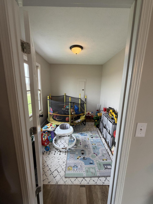 Listing Image 31