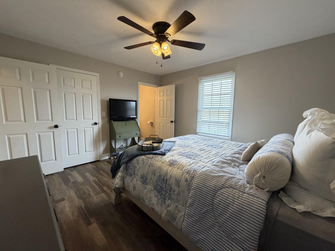 Listing Image 55