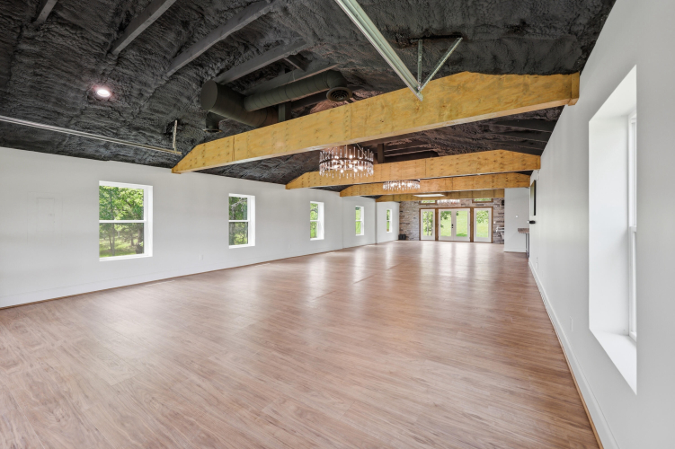 Listing Image 86
