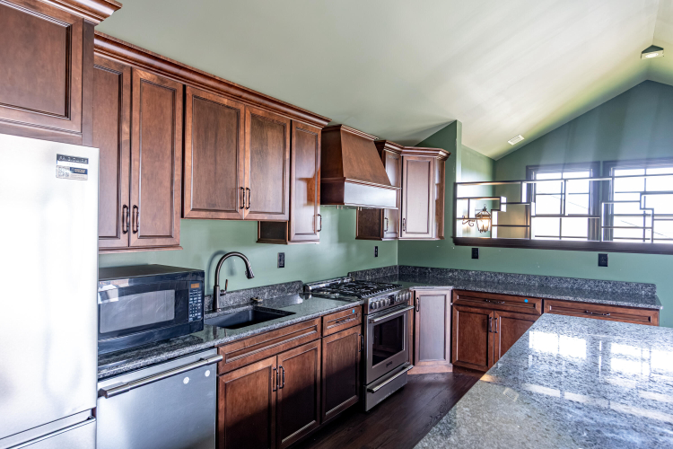 Listing Image 106