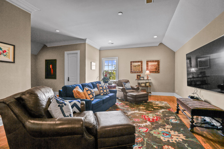 Listing Image 17