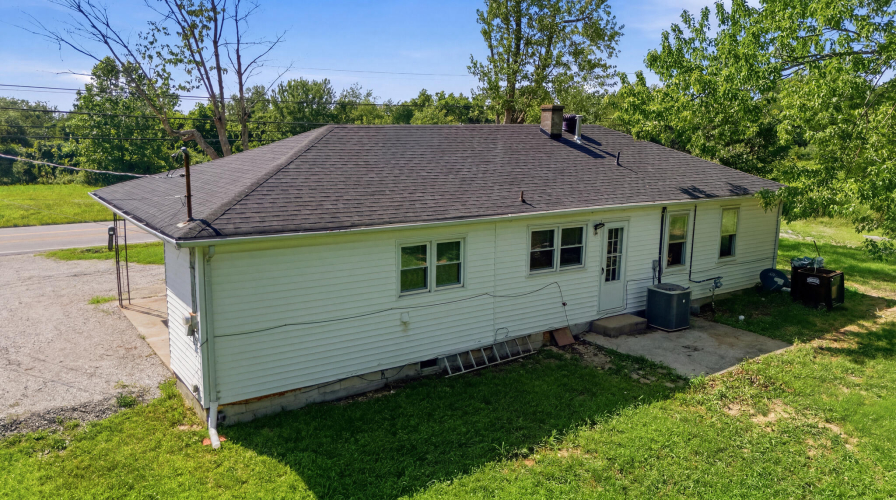 Listing Image 43