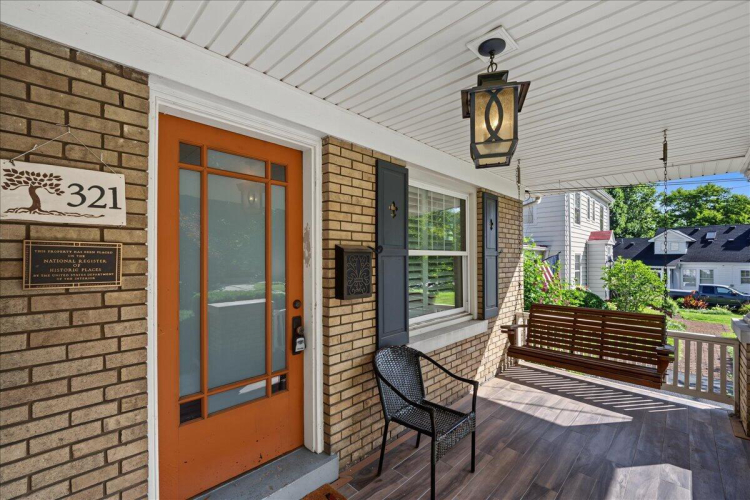 Listing Image 5