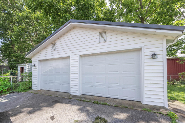 Listing Image 33