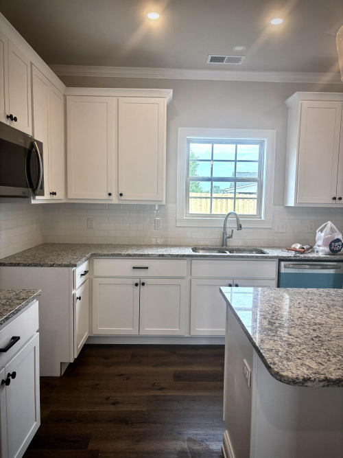 Listing Image 15