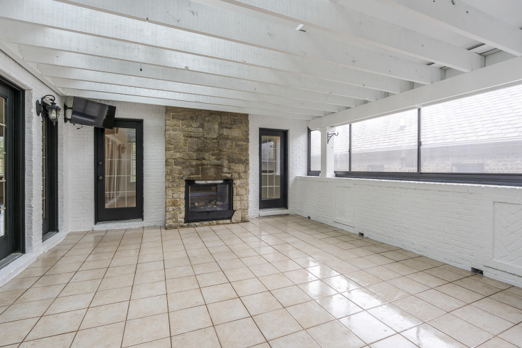 Listing Image 54