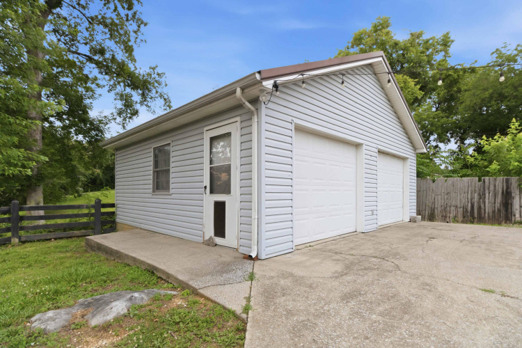 Listing Image 38