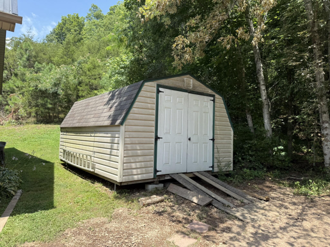 Listing Image 11