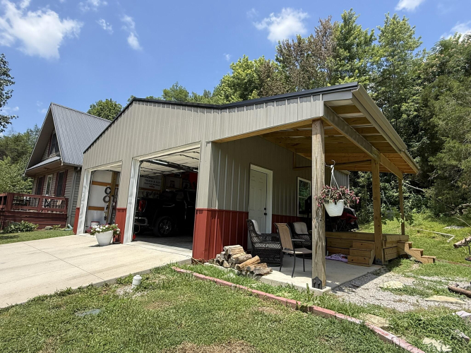 Listing Image 9