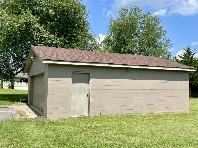 Listing Image 11