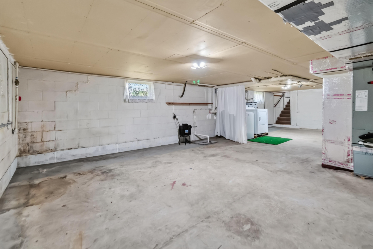 Listing Image 35