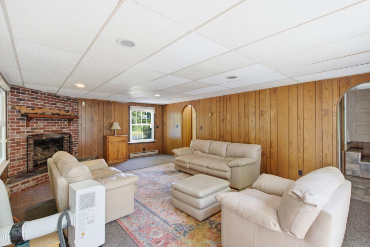 Listing Image 42