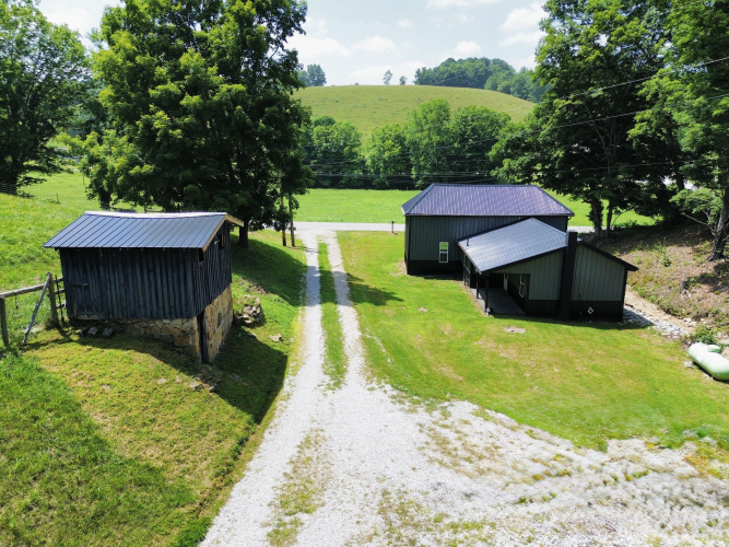 Listing Image 6