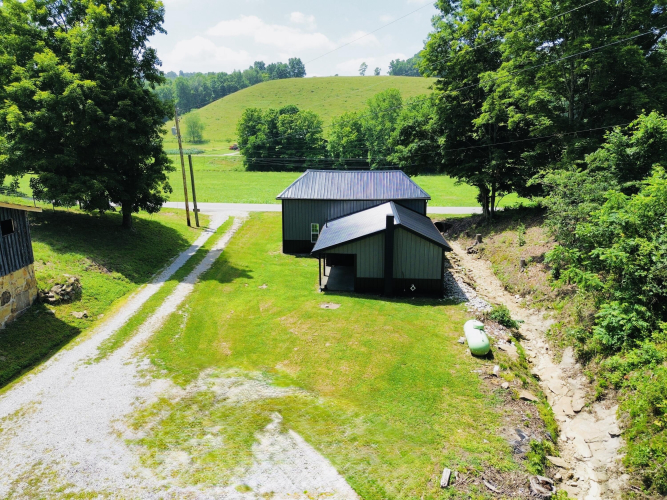 Listing Image 7