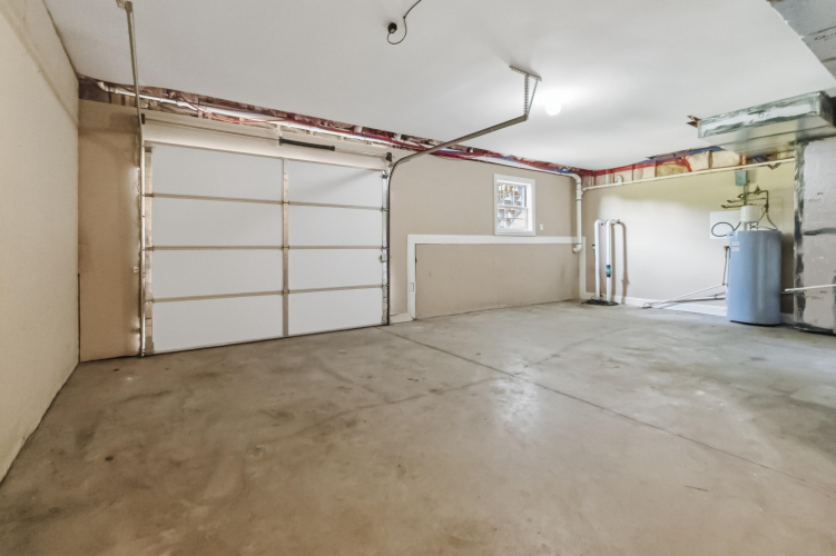 Listing Image 45