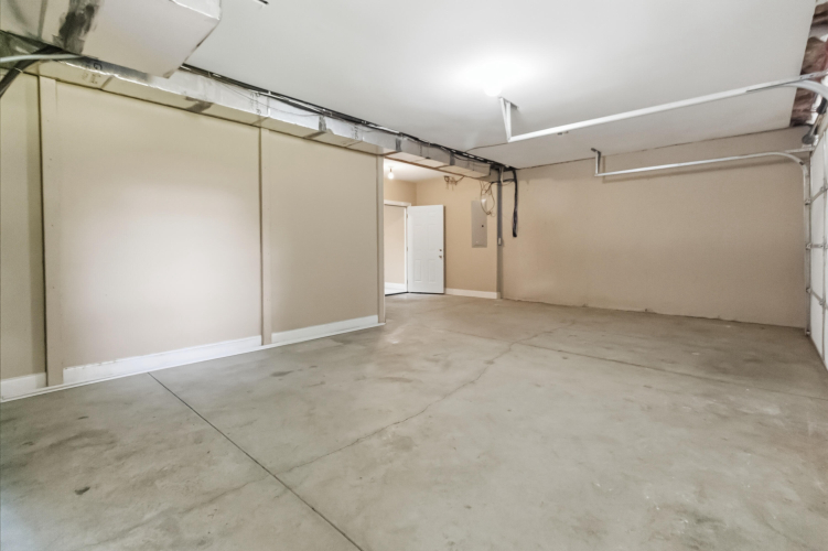 Listing Image 46