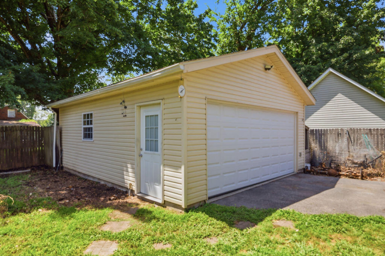 Listing Image 33