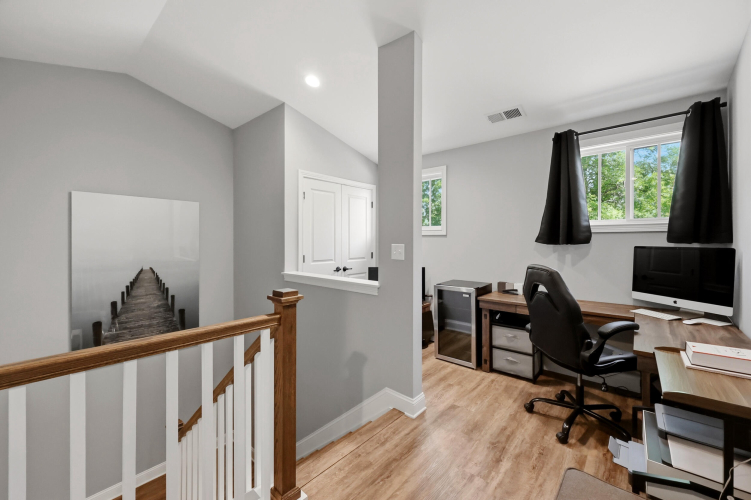 Listing Image 22