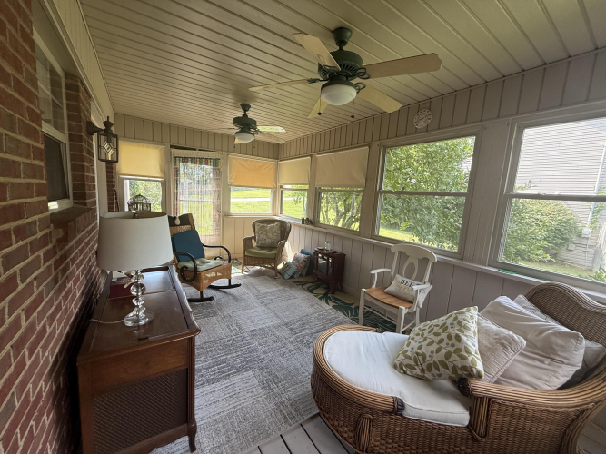 Listing Image 22